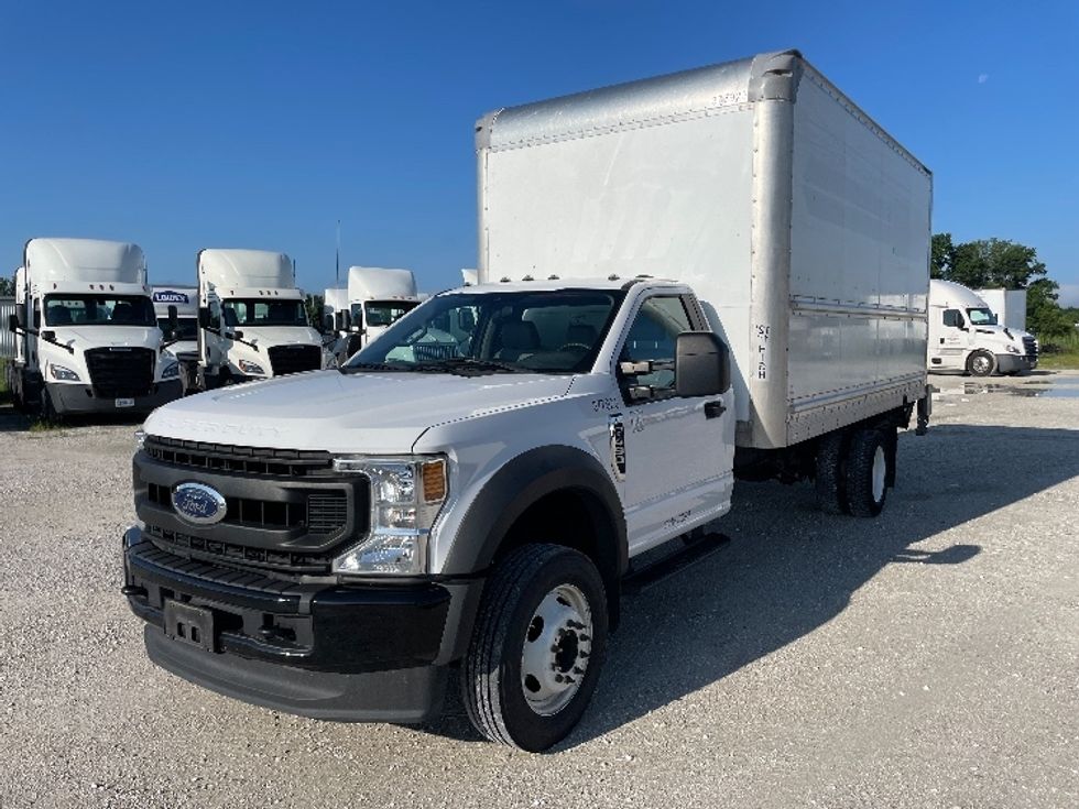 Medium Duty Box Truck-Light and Medium Duty Trucks-Ford-2020-F450-Moberly-MO-88,787\n\t\tmiles-$ 45,000 - Image 3