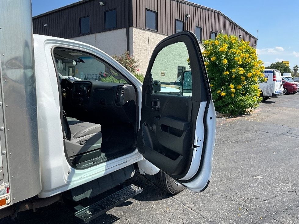 Medium Duty Box Truck-Light and Medium Duty Trucks-Ford-2020-F450-San Antonio-TX-134,650\n\t\tmiles-$ 33,250 - Image 20