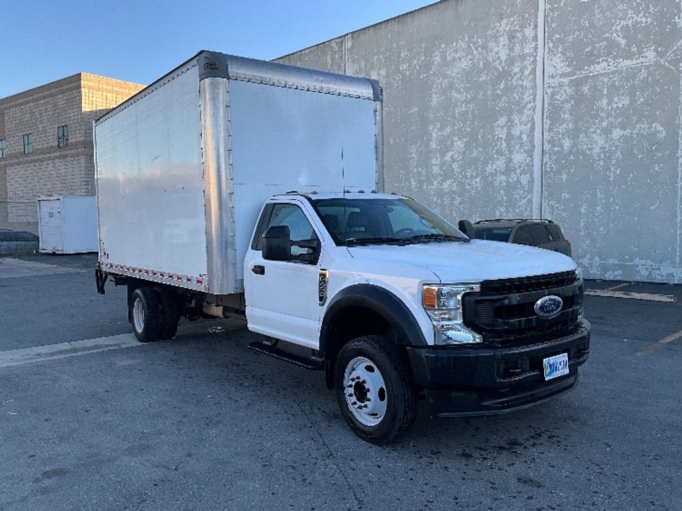 Medium Duty Box Truck-Light and Medium Duty Trucks-Ford-2020-F450-Torrance-CA-70,826\n\t\tmiles-$ 37,750 - Image 1