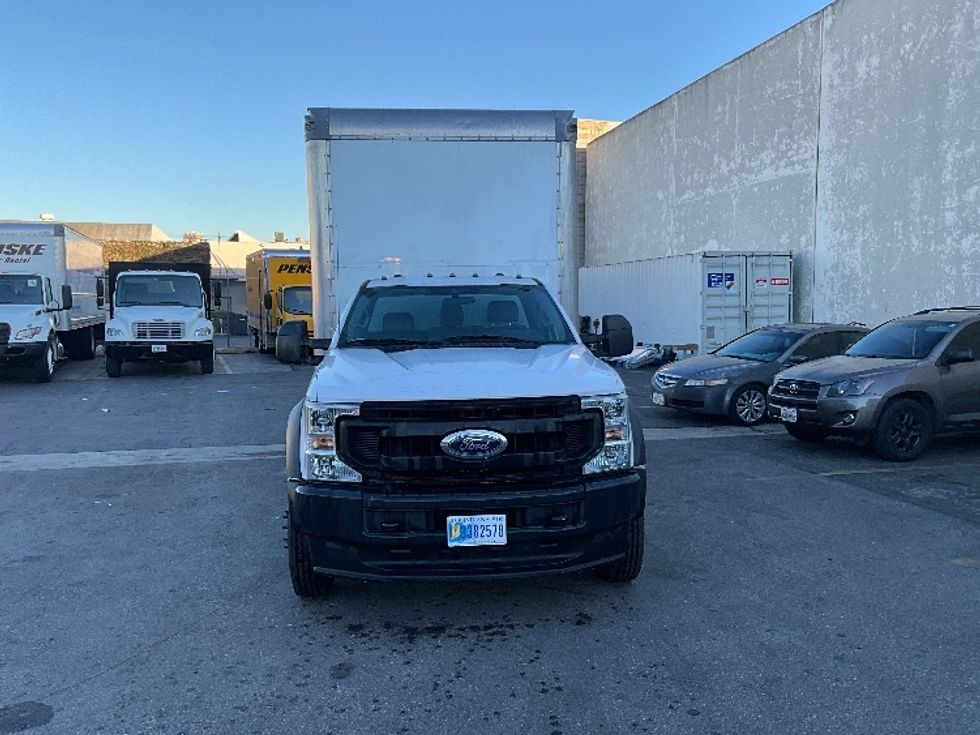 Medium Duty Box Truck-Light and Medium Duty Trucks-Ford-2020-F450-Torrance-CA-70,826\n\t\tmiles-$ 37,750 - Image 2