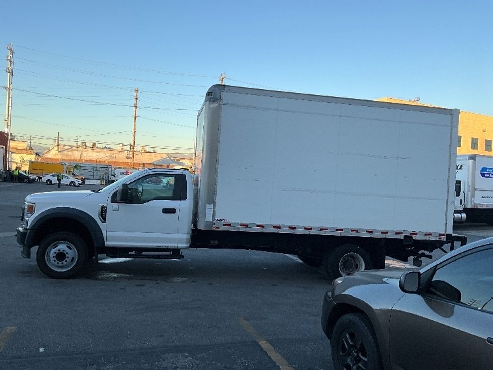 Medium Duty Box Truck-Light and Medium Duty Trucks-Ford-2020-F450-Torrance-CA-70,826\n\t\tmiles-$ 37,750 - Image 4