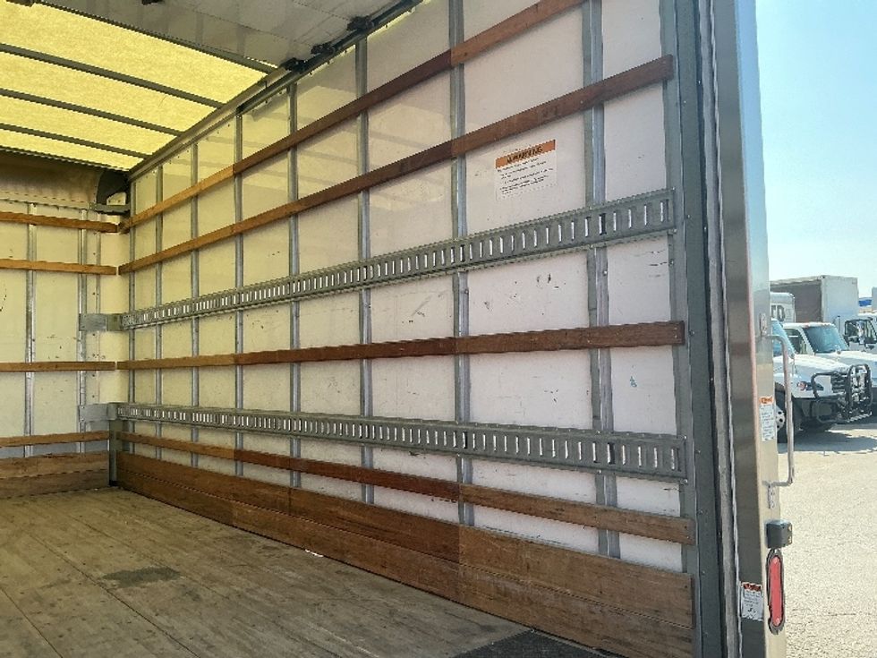 Medium Duty Box Truck-Light and Medium Duty Trucks-Ford-2020-F450-Tulsa-OK-105,555\n\t\tmiles-$ 32,250 - Image 12