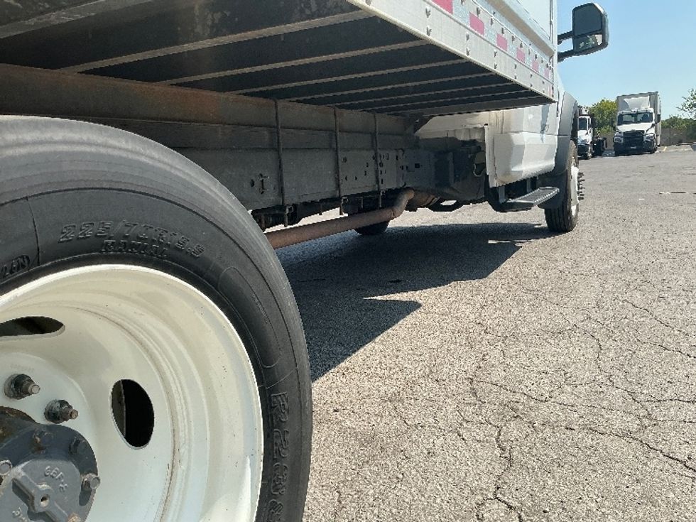 Medium Duty Box Truck-Light and Medium Duty Trucks-Ford-2020-F450-Tulsa-OK-105,555\n\t\tmiles-$ 32,250 - Image 14