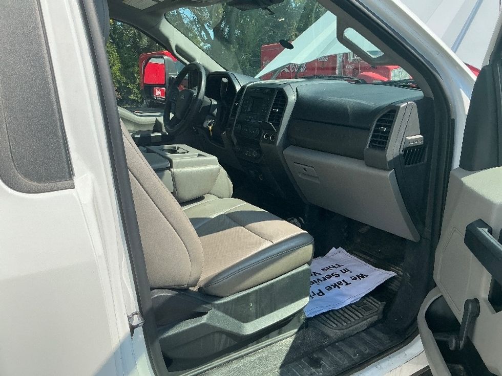 Medium Duty Box Truck-Light and Medium Duty Trucks-Ford-2020-F450-Tulsa-OK-105,555\n\t\tmiles-$ 32,250 - Image 20
