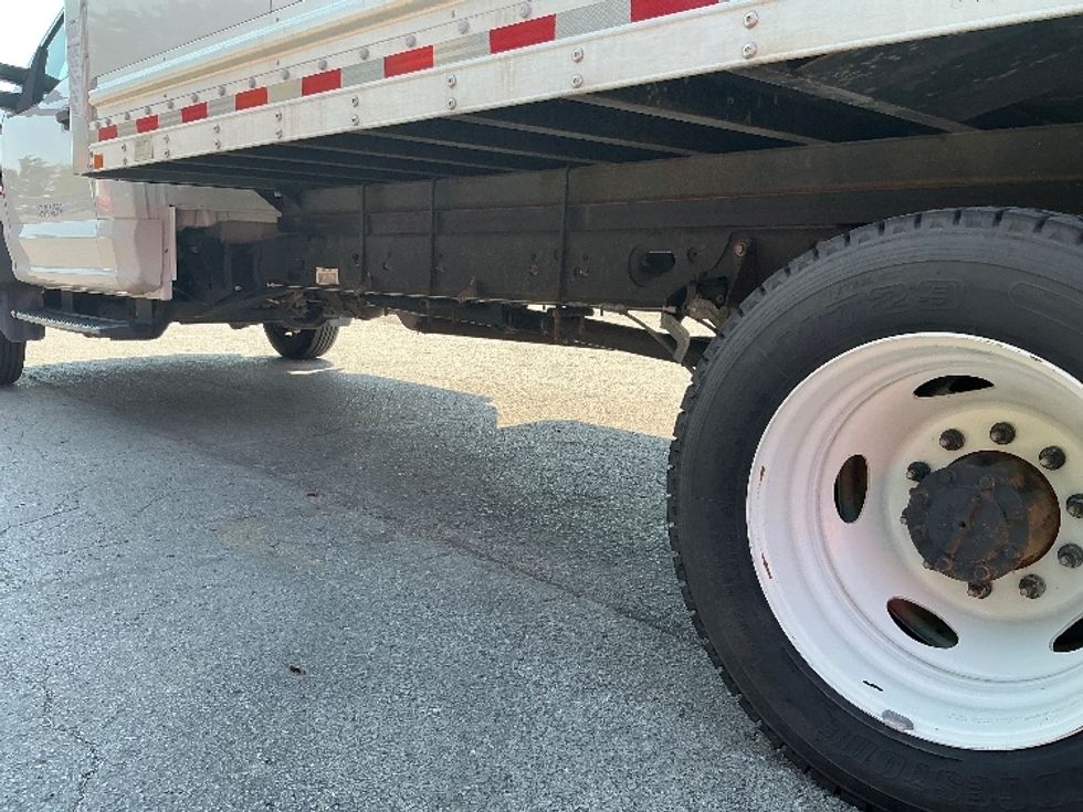 Medium Duty Box Truck-Light and Medium Duty Trucks-Ford-2020-F450-Tulsa-OK-105,555\n\t\tmiles-$ 32,250 - Image 5