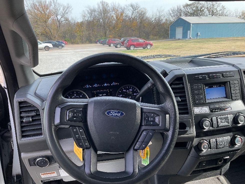 Medium Duty Box Truck-Light and Medium Duty Trucks-Ford-2020-F450-Tulsa-OK-79,410\n\t\tmiles-$ 35,750 - Image 18