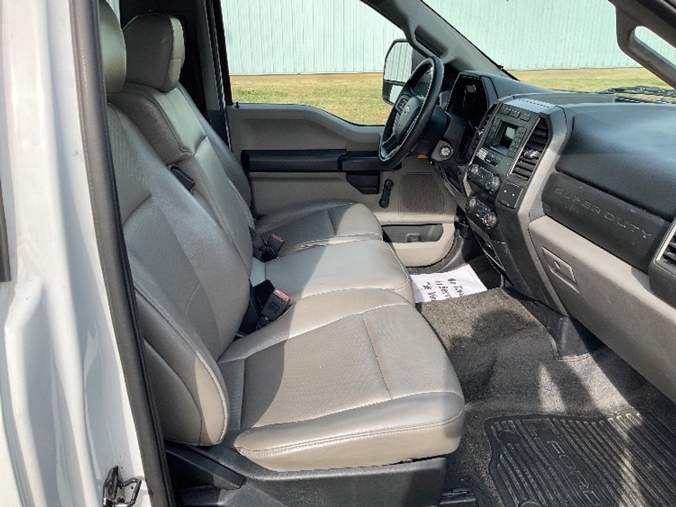 Medium Duty Box Truck-Light and Medium Duty Trucks-Ford-2020-F450-Tulsa-OK-79,410\n\t\tmiles-$ 35,750 - Image 22