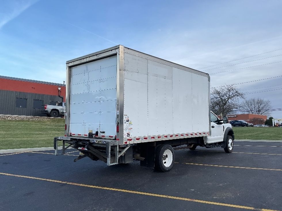 Medium Duty Box Truck-Light and Medium Duty Trucks-Ford-2020-F550-Akron-OH-139,847\n\t\tmiles-$ 25,000 - Image 12