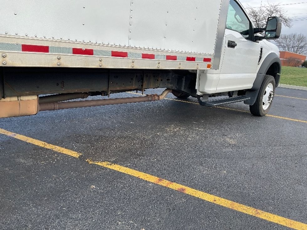 Medium Duty Box Truck-Light and Medium Duty Trucks-Ford-2020-F550-Akron-OH-139,847\n\t\tmiles-$ 25,000 - Image 13