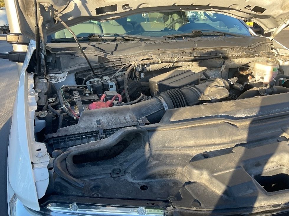 Medium Duty Box Truck-Light and Medium Duty Trucks-Ford-2020-F550-Akron-OH-89,930\n\t\tmiles-$ 33,000 - Image 23