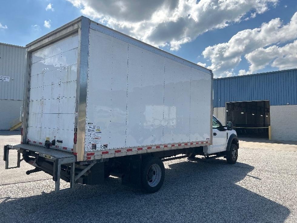Medium Duty Box Truck-Light and Medium Duty Trucks-Ford-2020-F550-Middlefield-OH-138,097\n\t\tmiles-$ 28,000 - Image 12