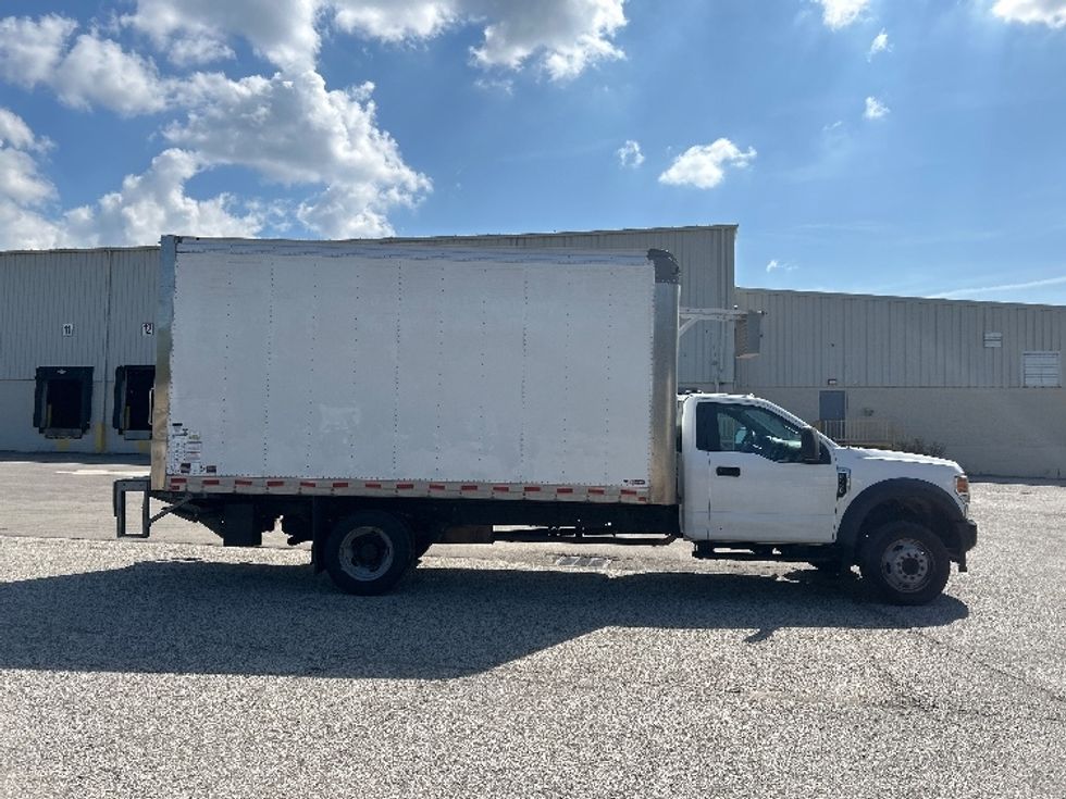 Medium Duty Box Truck-Light and Medium Duty Trucks-Ford-2020-F550-Middlefield-OH-138,097\n\t\tmiles-$ 28,000 - Image 14