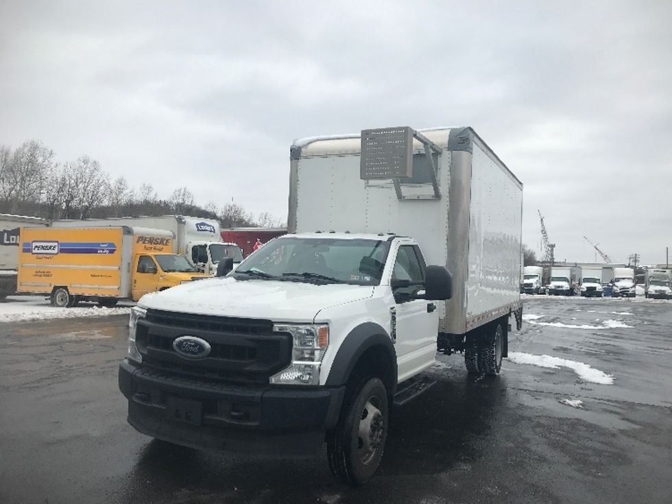 Medium Duty Box Truck-Light and Medium Duty Trucks-Ford-2020-F550-Pittsburgh-PA-127,261\n\t\tmiles-$ 31,000 - Image 3