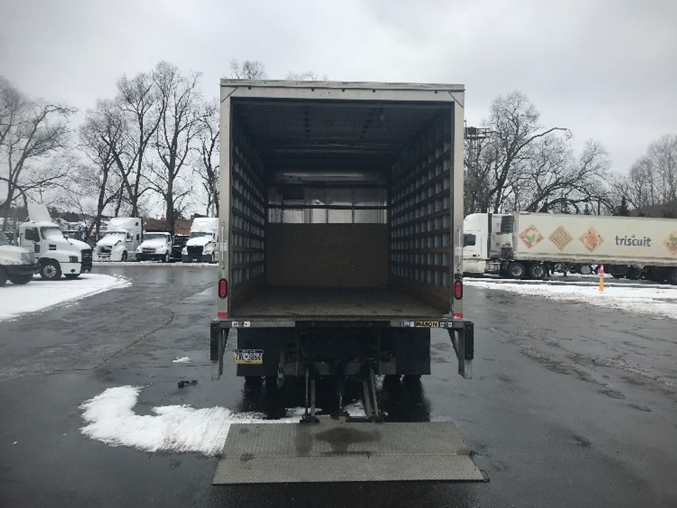 Medium Duty Box Truck-Light and Medium Duty Trucks-Ford-2020-F550-Pittsburgh-PA-127,261\n\t\tmiles-$ 31,000 - Image 9