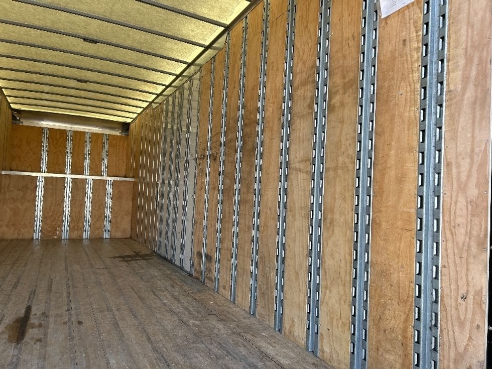 Medium Duty Box Truck-Light and Medium Duty Trucks-Ford-2020-F650-Saginaw-MI-134,226\n\t\tmiles-$ 57,750 - Image 12