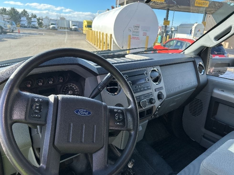 Medium Duty Box Truck-Light and Medium Duty Trucks-Ford-2020-F650-Saginaw-MI-134,226\n\t\tmiles-$ 57,750 - Image 17