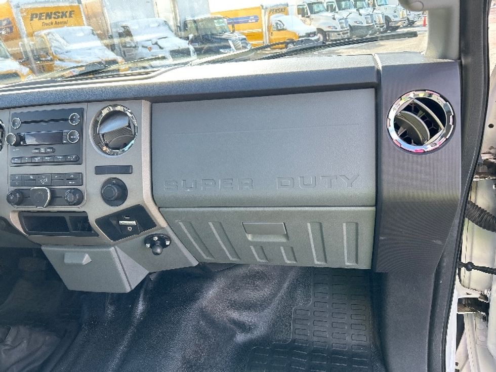 Medium Duty Box Truck-Light and Medium Duty Trucks-Ford-2020-F650-Saginaw-MI-134,226\n\t\tmiles-$ 57,750 - Image 21