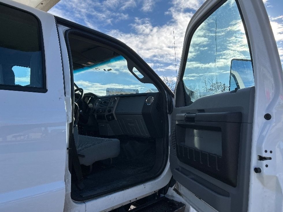 Medium Duty Box Truck-Light and Medium Duty Trucks-Ford-2020-F650-Saginaw-MI-163,440\n\t\tmiles-$ 53,750 - Image 20