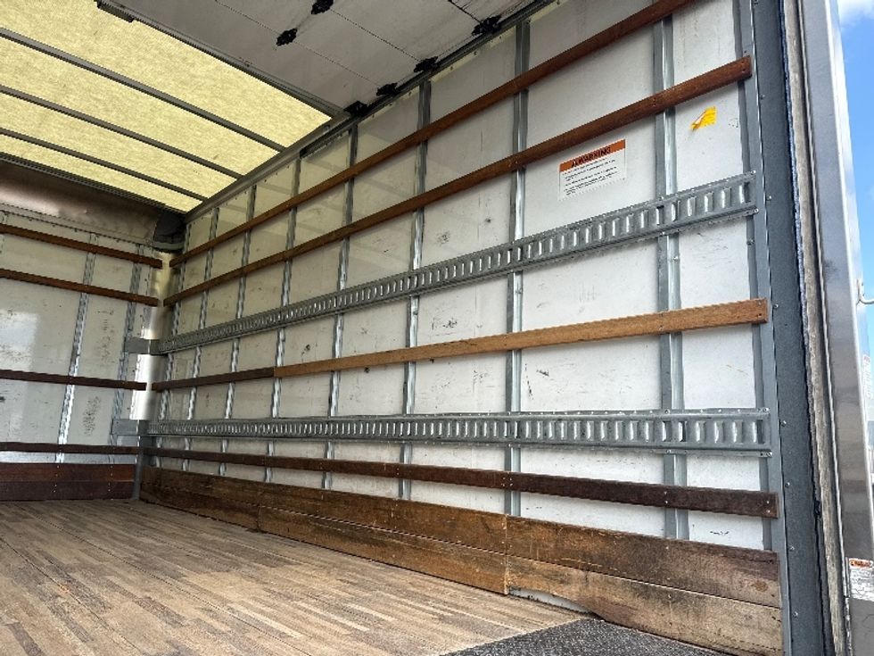 Medium Duty Box Truck-Light and Medium Duty Trucks-Ford-2021-F450-Arlington-TX-131,246\n\t\tmiles-$ 32,750 - Image 12