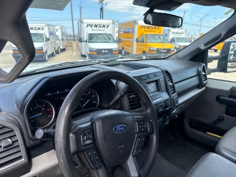 Medium Duty Box Truck-Light and Medium Duty Trucks-Ford-2021-F450-Arlington-TX-131,246\n\t\tmiles-$ 32,750 - Image 17