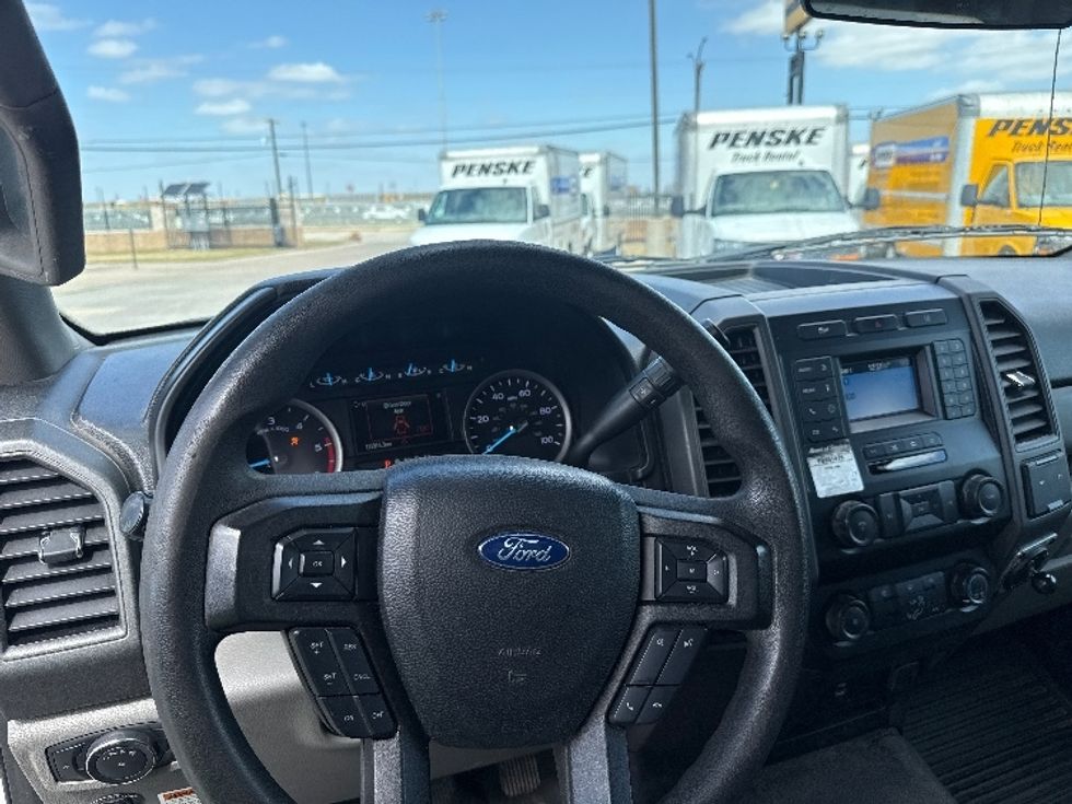 Medium Duty Box Truck-Light and Medium Duty Trucks-Ford-2021-F450-Arlington-TX-131,246\n\t\tmiles-$ 32,750 - Image 18