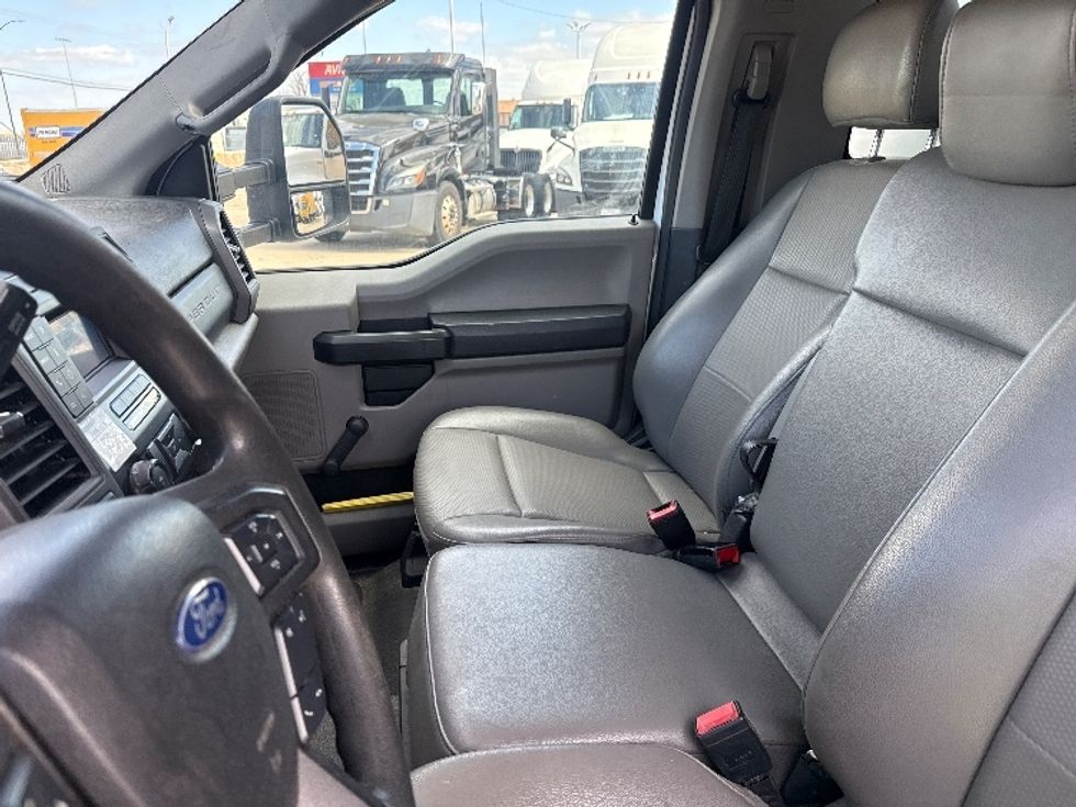 Medium Duty Box Truck-Light and Medium Duty Trucks-Ford-2021-F450-Arlington-TX-131,246\n\t\tmiles-$ 32,750 - Image 19