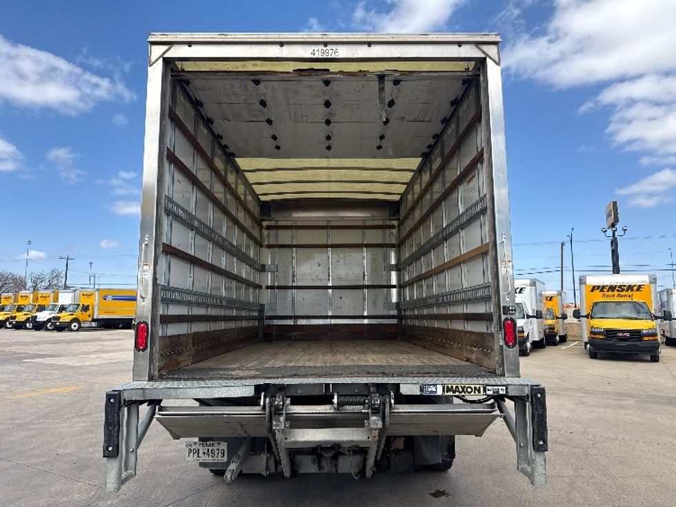 Medium Duty Box Truck-Light and Medium Duty Trucks-Ford-2021-F450-Arlington-TX-131,246\n\t\tmiles-$ 32,750 - Image 8