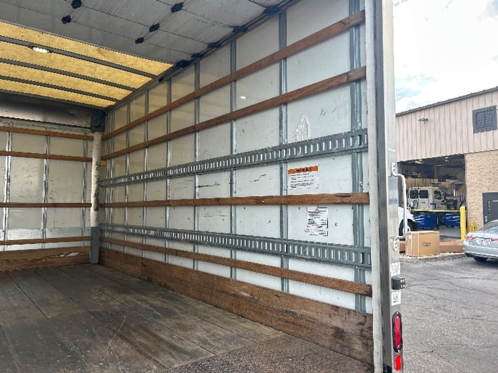 Medium Duty Box Truck-Light and Medium Duty Trucks-Ford-2021-F450-Austin-TX-105,340\n\t\tmiles-$ 34,000 - Image 12