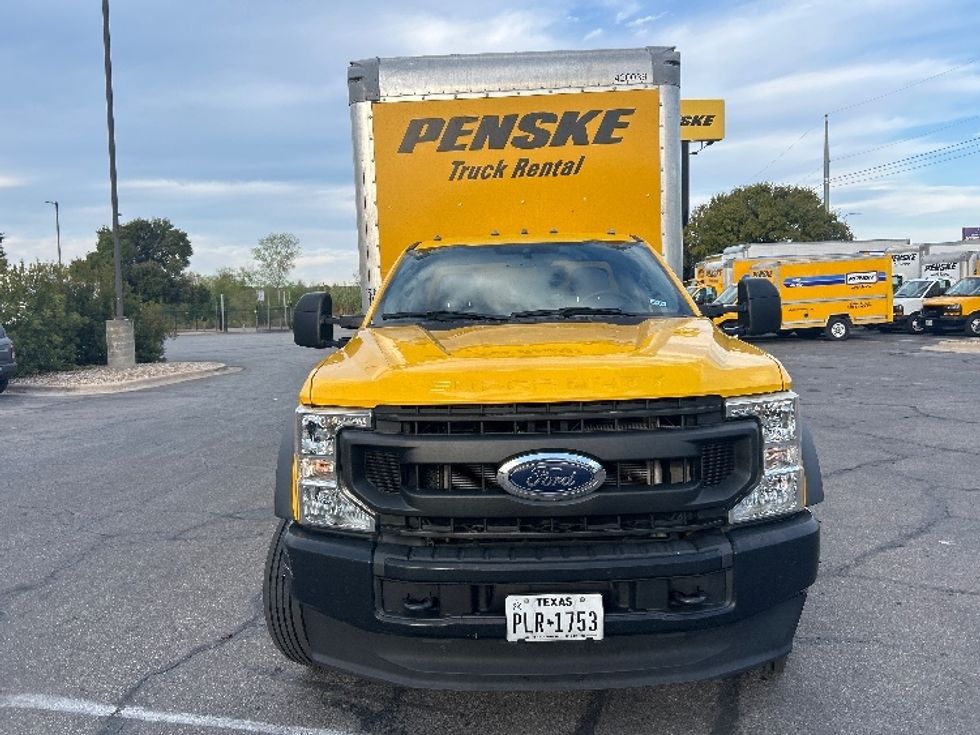 Medium Duty Box Truck-Light and Medium Duty Trucks-Ford-2021-F450-Austin-TX-105,340\n\t\tmiles-$ 34,000 - Image 2