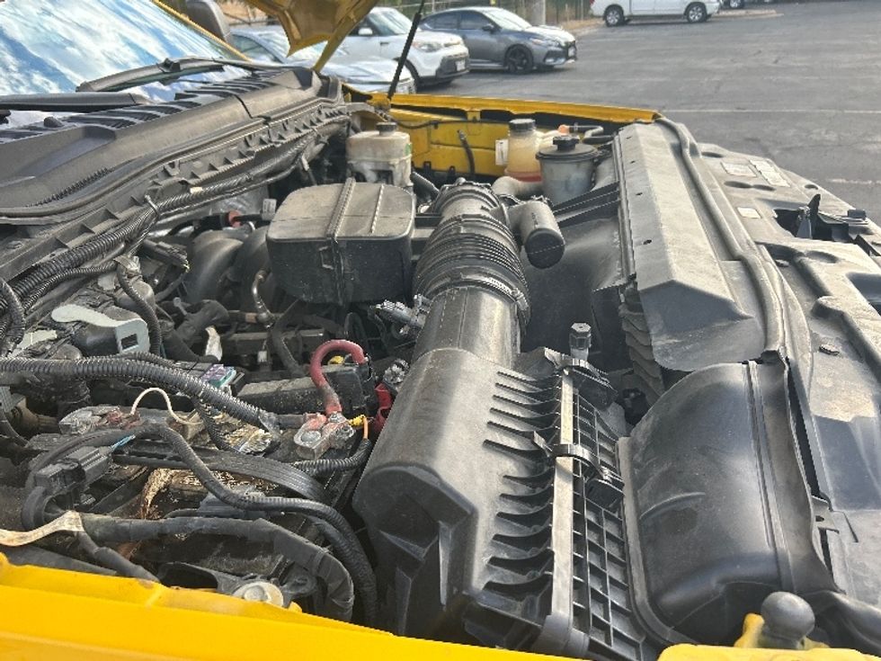 Medium Duty Box Truck-Light and Medium Duty Trucks-Ford-2021-F450-Austin-TX-105,340\n\t\tmiles-$ 34,000 - Image 23