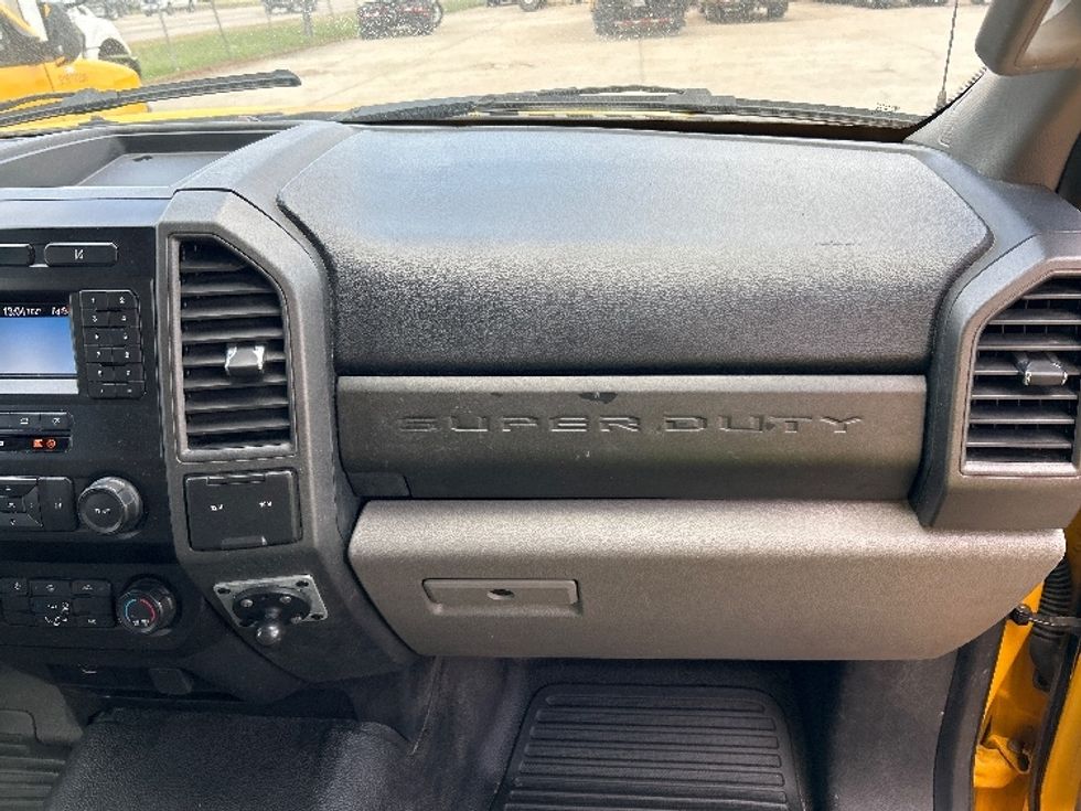 Medium Duty Box Truck-Light and Medium Duty Trucks-Ford-2021-F450-Beaumont-TX-78,814\n\t\tmiles-$ 49,250 - Image 21