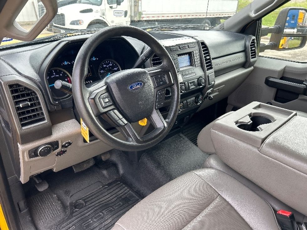 Medium Duty Box Truck-Light and Medium Duty Trucks-Ford-2021-F450-Bryan-TX-88,290\n\t\tmiles-$ 48,250 - Image 17