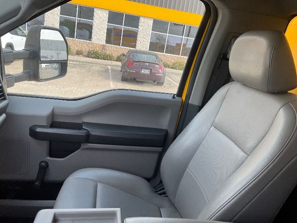 Medium Duty Box Truck-Light and Medium Duty Trucks-Ford-2021-F450-Corpus Christi-TX-113,804\n\t\tmiles-$ 34,750 - Image 19