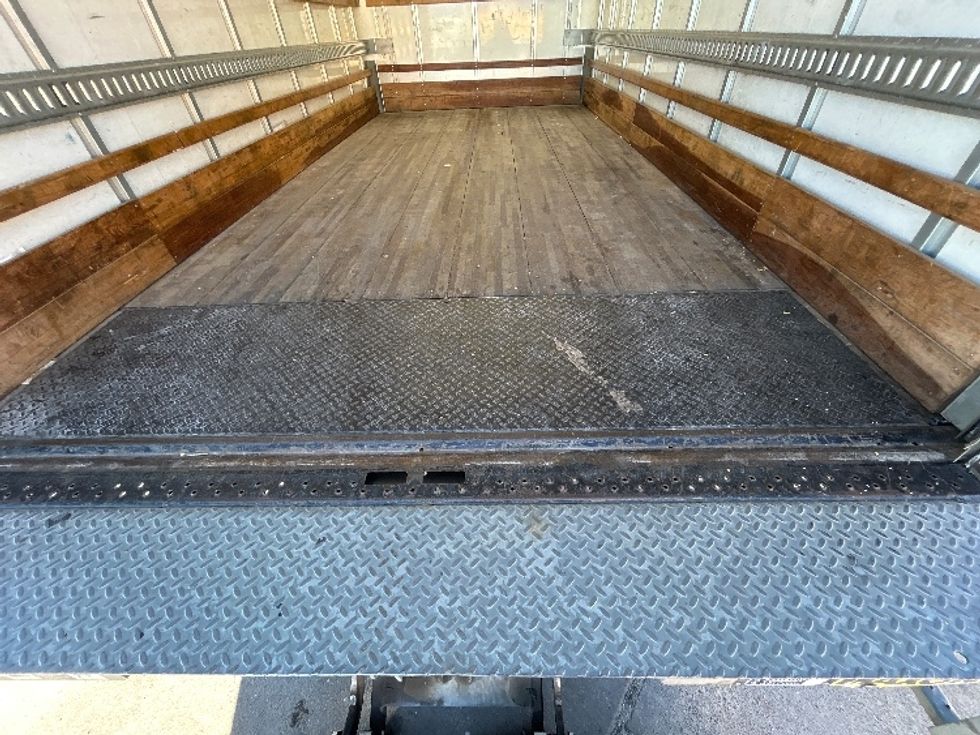 Medium Duty Box Truck-Light and Medium Duty Trucks-Ford-2021-F450-Houston-TX-102,597\n\t\tmiles-$ 36,250 - Image 10