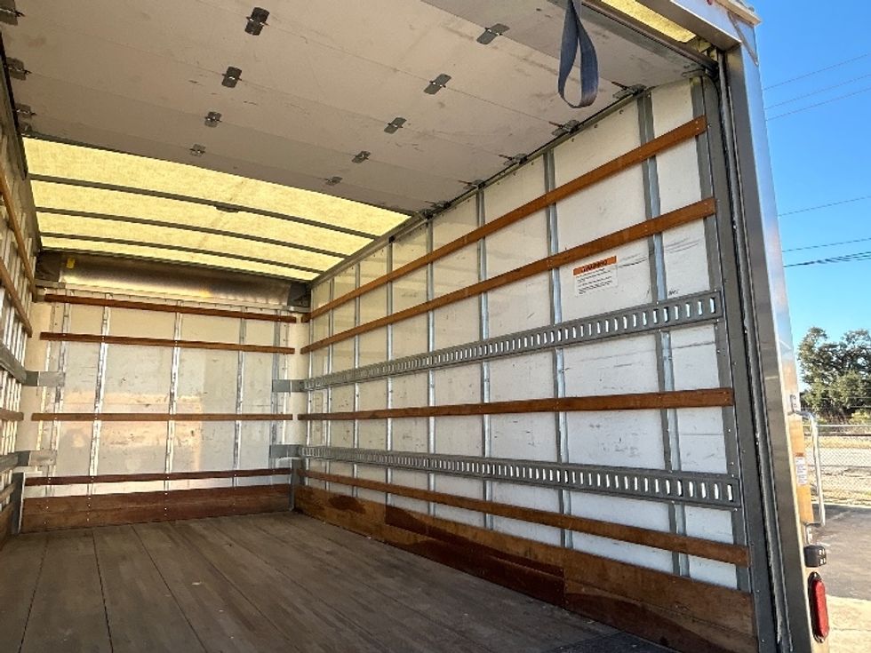 Medium Duty Box Truck-Light and Medium Duty Trucks-Ford-2021-F450-Houston-TX-102,597\n\t\tmiles-$ 36,250 - Image 12