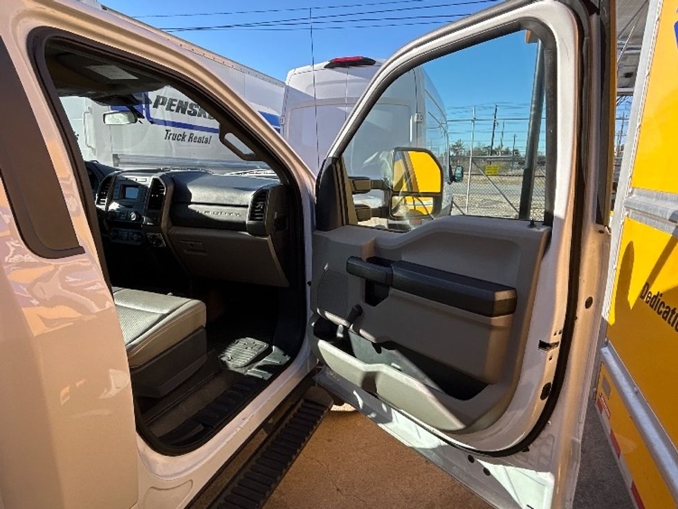 Medium Duty Box Truck-Light and Medium Duty Trucks-Ford-2021-F450-Houston-TX-102,597\n\t\tmiles-$ 36,250 - Image 20