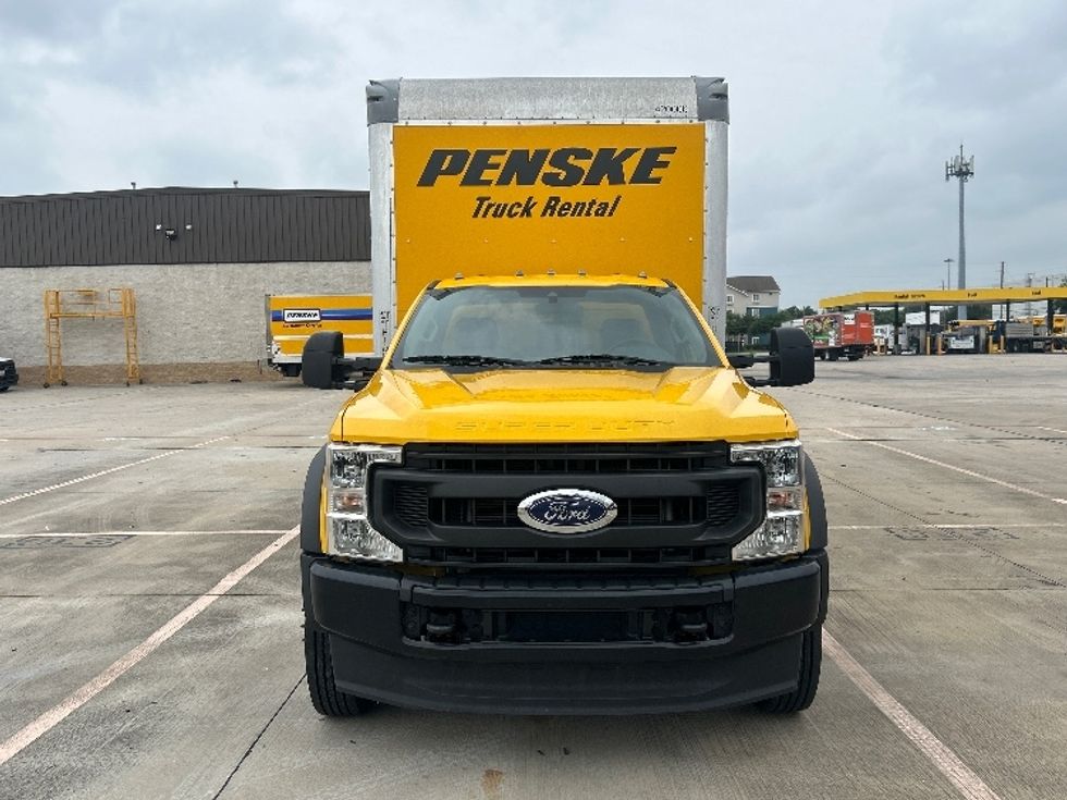 Medium Duty Box Truck-Light and Medium Duty Trucks-Ford-2021-F450-Houston-TX-120,380\n\t\tmiles-$ 36,000 - Image 2