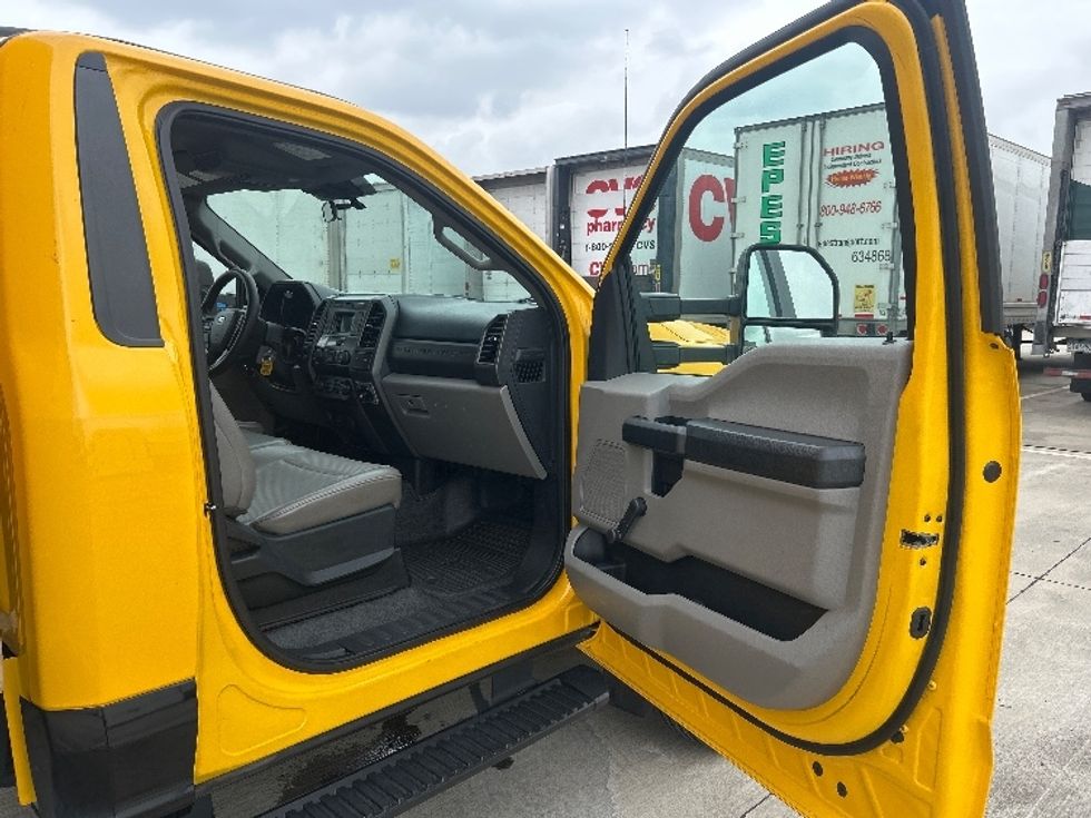 Medium Duty Box Truck-Light and Medium Duty Trucks-Ford-2021-F450-Houston-TX-120,380\n\t\tmiles-$ 36,000 - Image 20