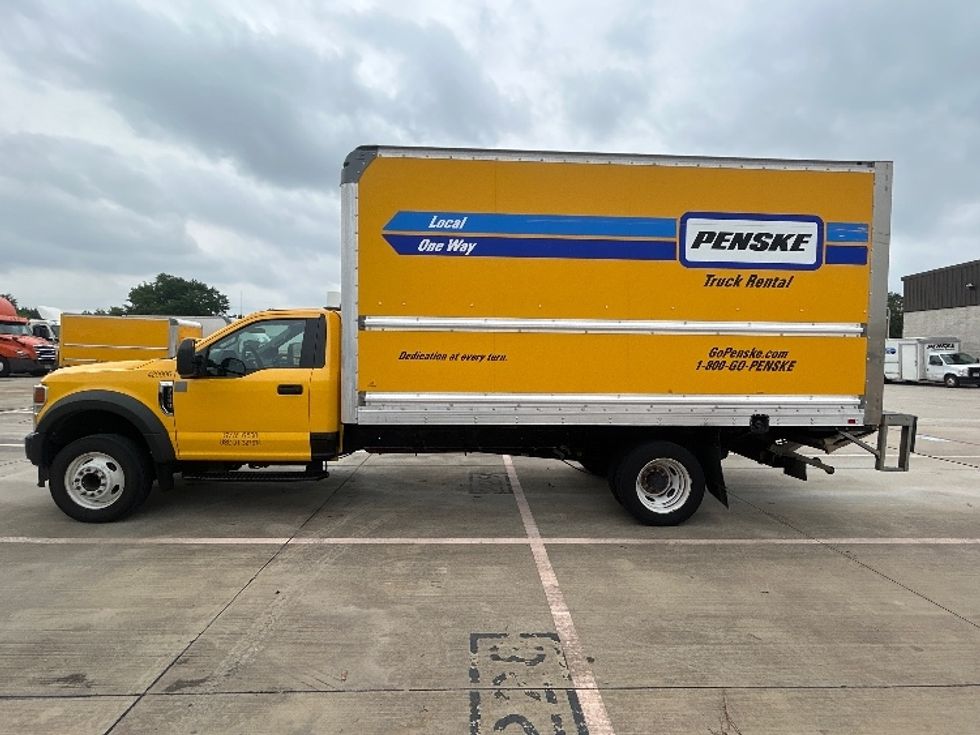 Medium Duty Box Truck-Light and Medium Duty Trucks-Ford-2021-F450-Houston-TX-120,380\n\t\tmiles-$ 36,000 - Image 4