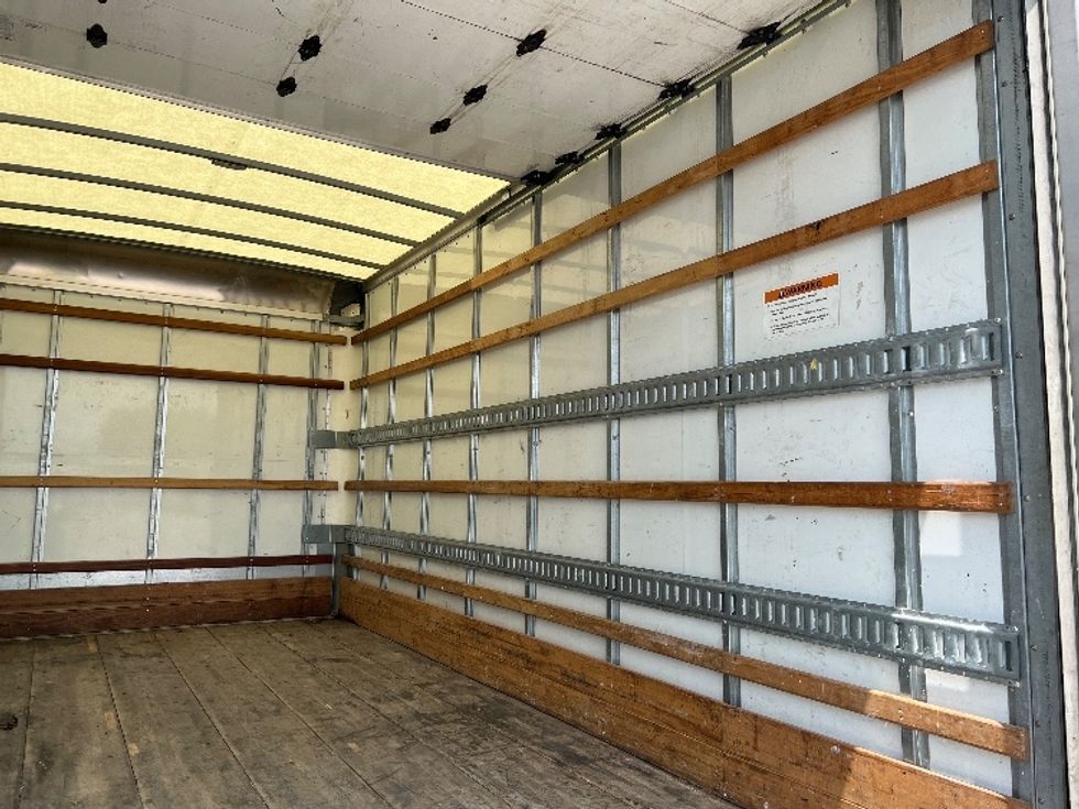 Medium Duty Box Truck-Light and Medium Duty Trucks-Ford-2021-F450-Houston-TX-68,136\n\t\tmiles-$ 51,250 - Image 12