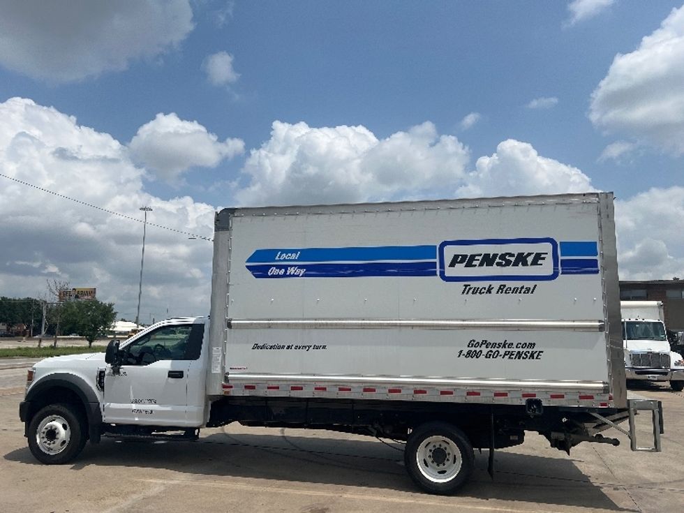 Medium Duty Box Truck-Light and Medium Duty Trucks-Ford-2021-F450-Houston-TX-68,136\n\t\tmiles-$ 51,250 - Image 4