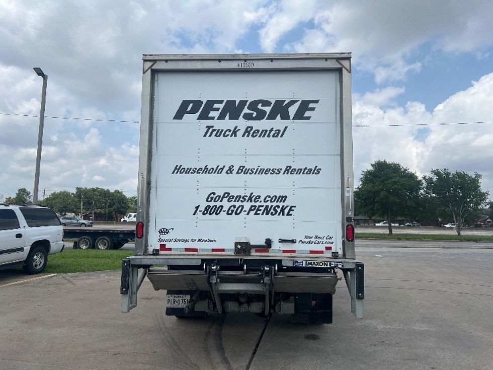 Medium Duty Box Truck-Light and Medium Duty Trucks-Ford-2021-F450-Houston-TX-68,136\n\t\tmiles-$ 51,250 - Image 7
