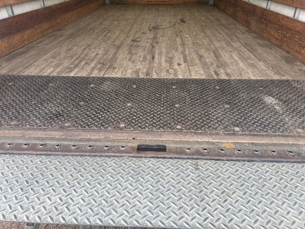 Medium Duty Box Truck-Light and Medium Duty Trucks-Ford-2021-F450-Jackson-MS-134,469\n\t\tmiles-$ 31,750 - Image 10