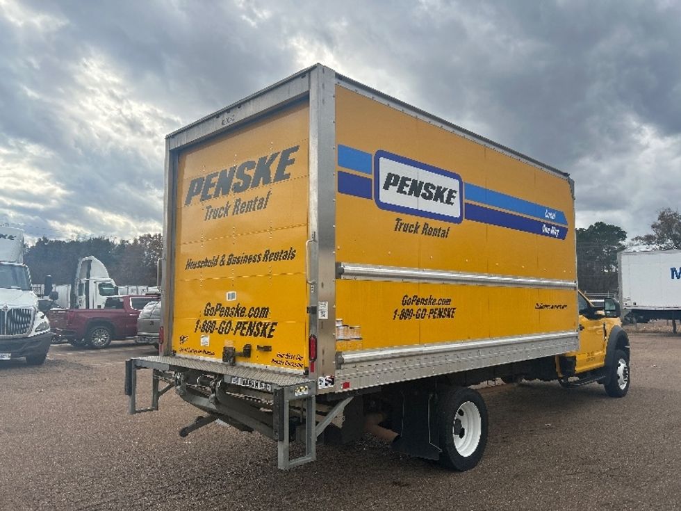 Medium Duty Box Truck-Light and Medium Duty Trucks-Ford-2021-F450-Jackson-MS-134,469\n\t\tmiles-$ 31,750 - Image 13