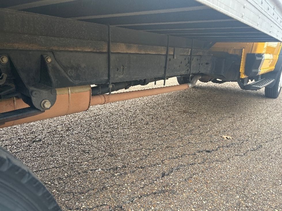 Medium Duty Box Truck-Light and Medium Duty Trucks-Ford-2021-F450-Jackson-MS-134,469\n\t\tmiles-$ 31,750 - Image 14