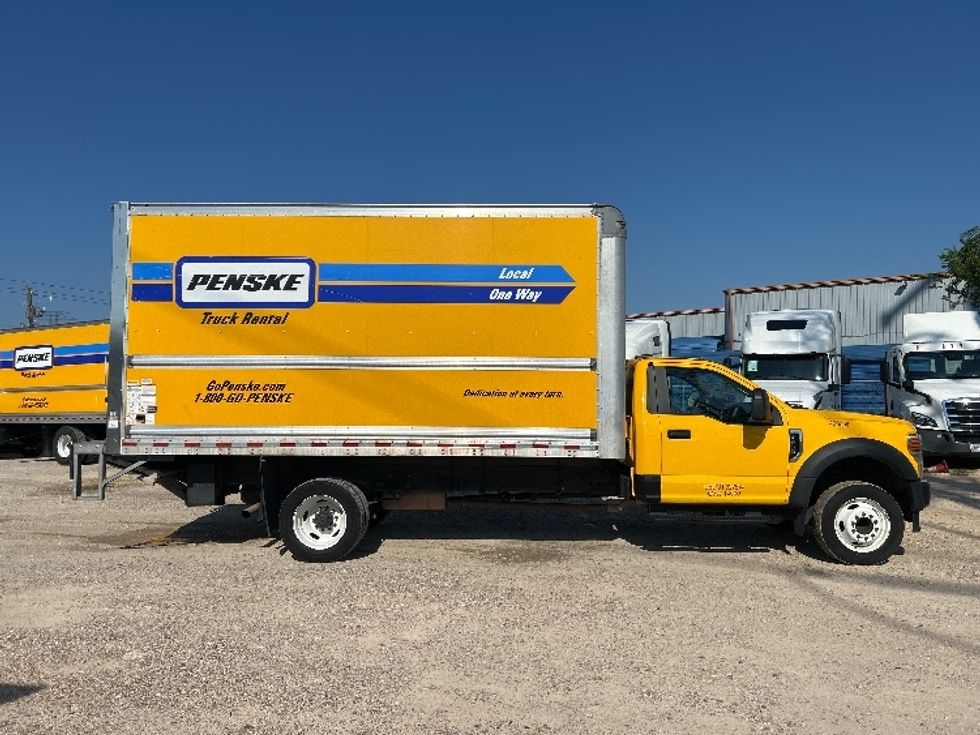 Medium Duty Box Truck-Light and Medium Duty Trucks-Ford-2021-F450-Katy-TX-110,324\n\t\tmiles-$ 35,000 - Image 15