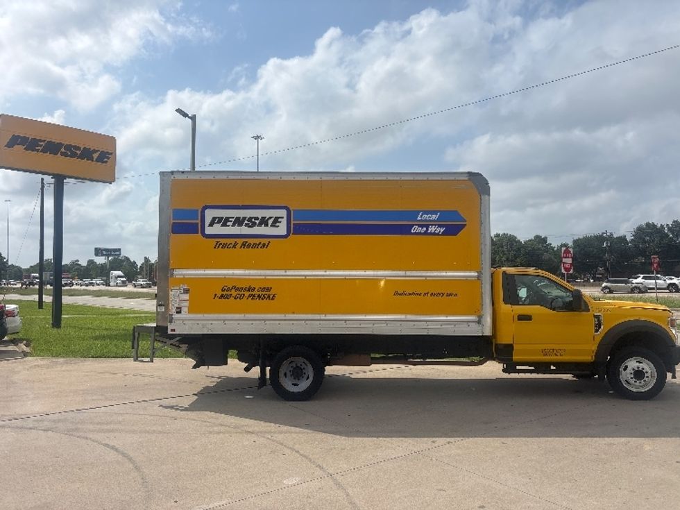 Medium Duty Box Truck-Light and Medium Duty Trucks-Ford-2021-F450-Katy-TX-135,377\n\t\tmiles-$ 28,750 - Image 15