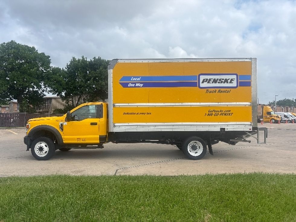 Medium Duty Box Truck-Light and Medium Duty Trucks-Ford-2021-F450-Katy-TX-135,377\n\t\tmiles-$ 28,750 - Image 4