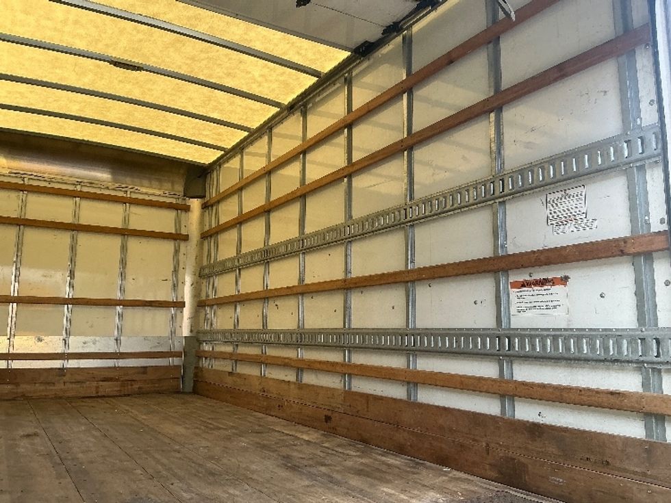 Medium Duty Box Truck-Light and Medium Duty Trucks-Ford-2021-F450-Lexington-KY-90,964\n\t\tmiles-$ 48,500 - Image 12