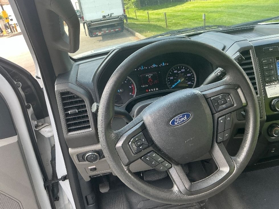 Medium Duty Box Truck-Light and Medium Duty Trucks-Ford-2021-F450-Lexington-KY-90,964\n\t\tmiles-$ 48,500 - Image 18
